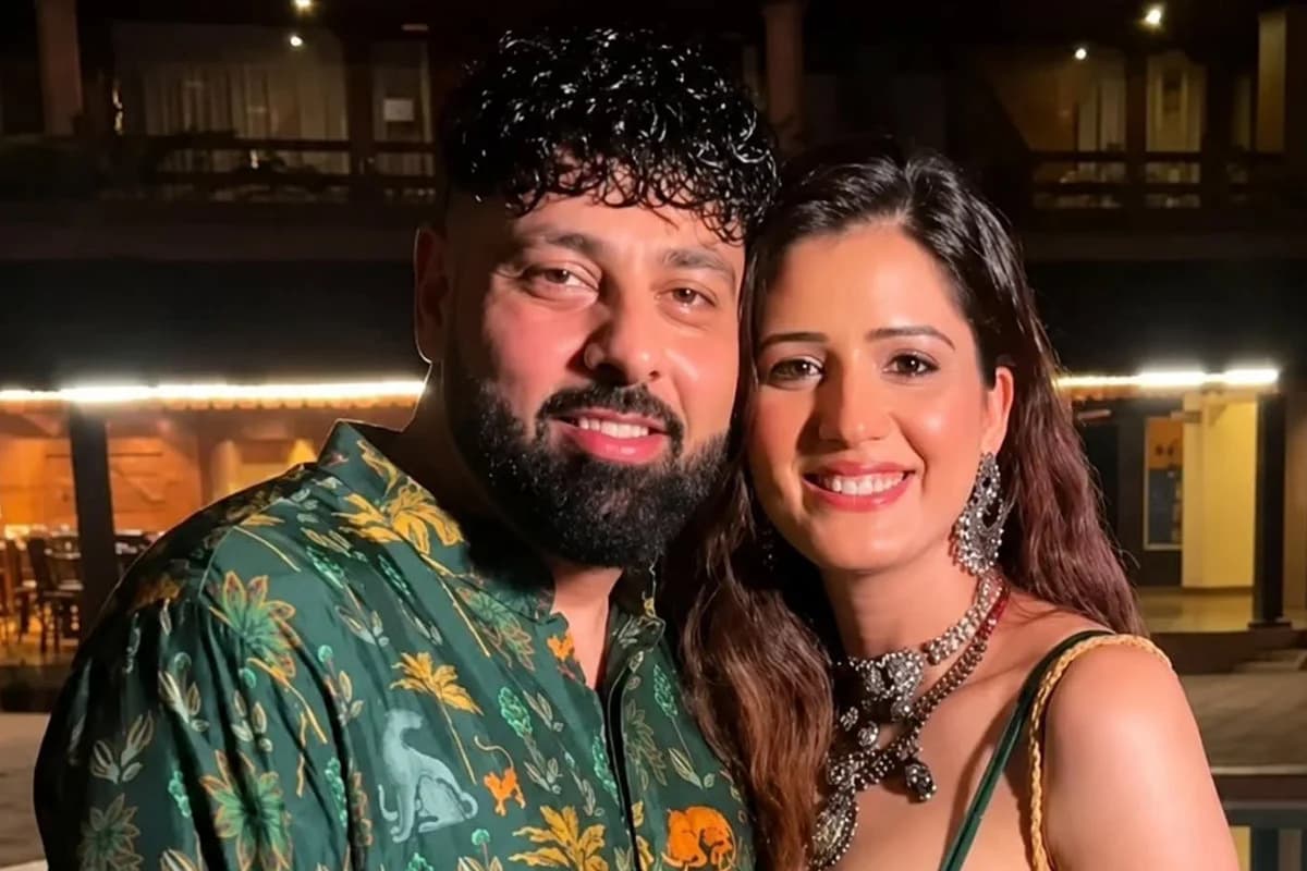 প্রতিটি ঝড়ই শিক্ষা ভাঙা হৃদয়ের ইমোজি দিয়ে রহস্যময় পোস্ট করলেন বাদশার স্ত্রী ইশা
