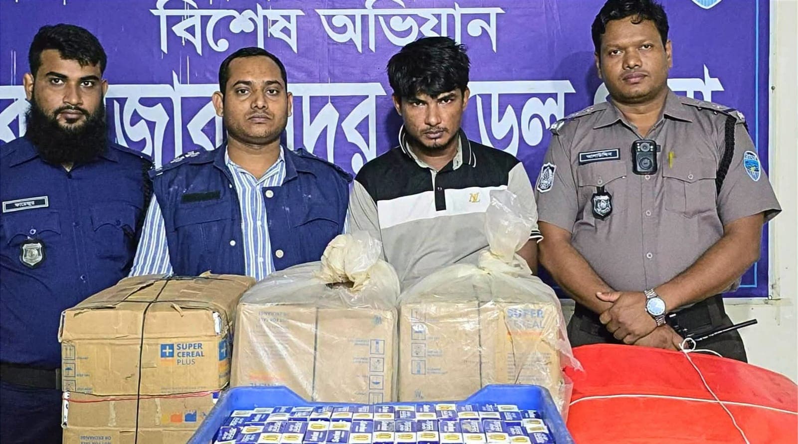 লিংকরোডে অন্ধ ব্যক্তির শেষ সম্বল চুরি, সিসিটিভি ফুটেজ দেখে টমটম চালক আটক