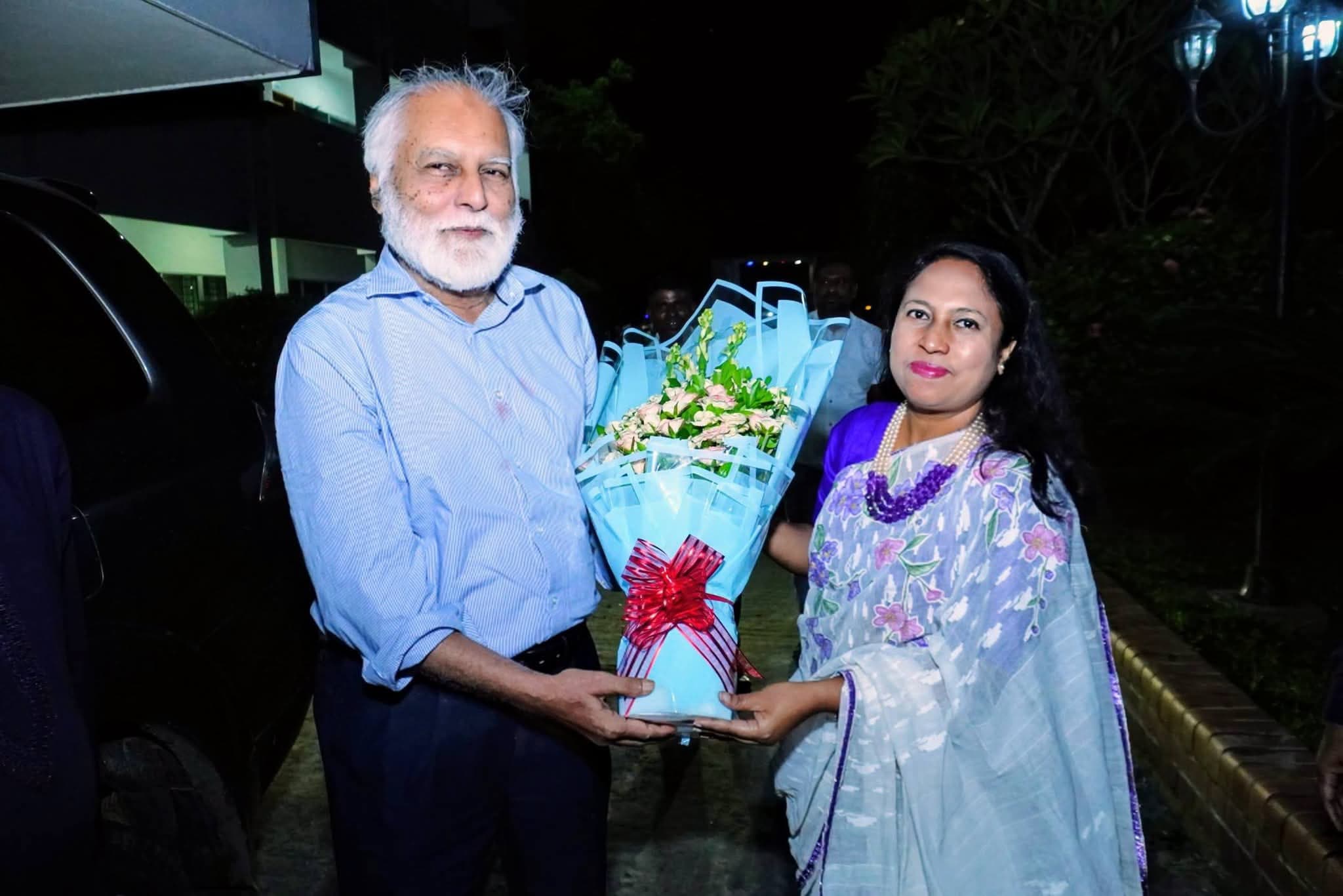 শেরপুরে দুর্যোগ ব্যবস্থাপনা ও ত্রাণ প্রতিমন্ত্রী এম. ইকবাল হোসেইনকে উষ্ণ অভ্যর্থনা জানাল জেলা প্রশাসন
