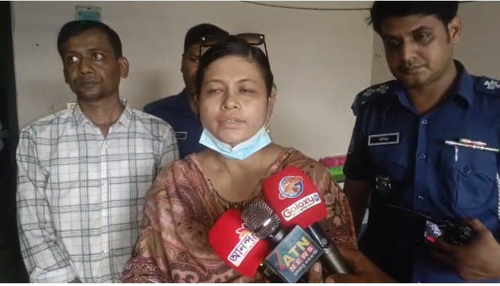 কালিয়াকৈরে ট্রেড লাইসেন্সবিহীন প্রতিষ্ঠানে ভোক্তা অধিদপ্তরের সতর্কীকরণ নোটিশ