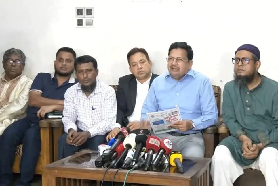 এক মাসের মধ্যে দাবি পূরণের সরকারি আশ্বাস, প্রত্যাহার করা হলো অ্যাম্বুলেন্স ধর্মঘট