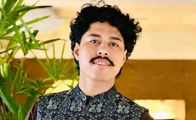 যশোরের সীমান্ত থেকে গ্রেপ্তার চট্টগ্রামের টপ ওয়ান্টেড সন্ত্রাসী ডেভিড ইমন