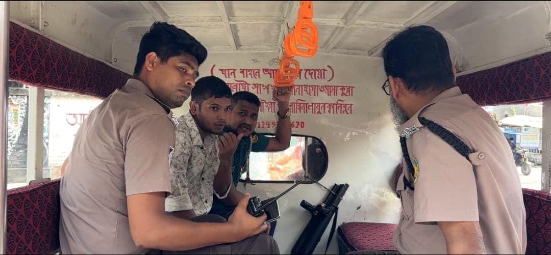 রাজশাহী কলেজে ছাত্রলীগের সঙ্গে সম্পৃক্ততার অভিযোগে শিক্ষার্থী গ্রেপ্তার