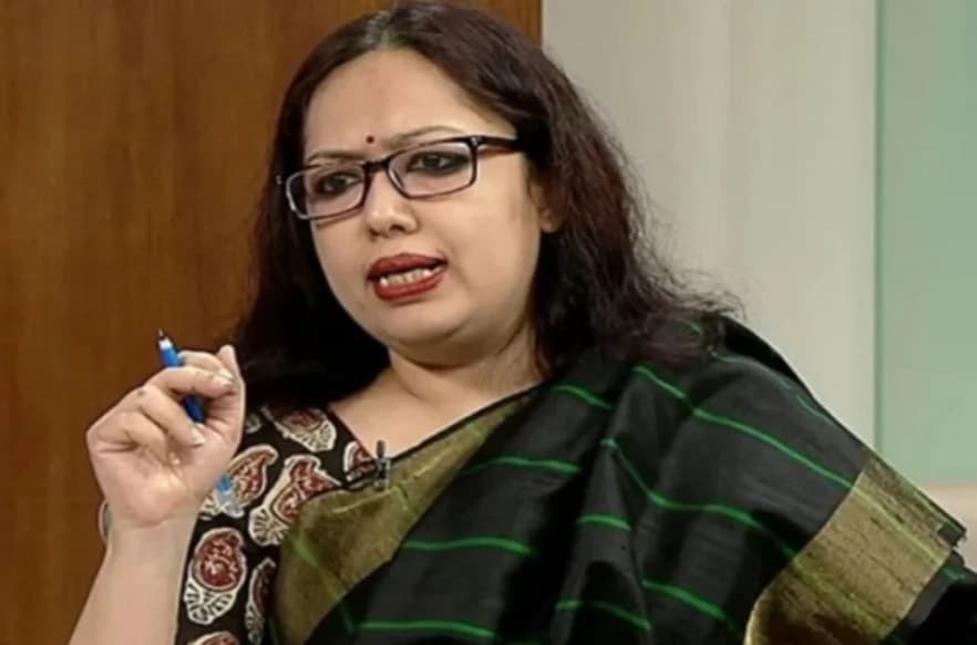 যাদের জনগণ ভোট দেয়নি তাদেরই জেলা প্রশাসক বানালো বিএনপি: অভিযোগ রুমিন ফারহানার