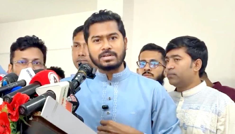 মন্ত্রীদের কমপক্ষে ১০ লাখ, এমপিদের ৫ লাখ টাকা বেতন হওয়া উচিত: প্রতিমন্ত্রী নুরুল হক