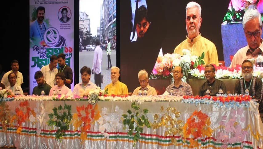 সড়ক দুর্ঘটনা রুখতে সরকারের কাছে ১২ দফা সুপারিশ জমা দিল নিসচা, দাবি নিরাপদ সড়কের