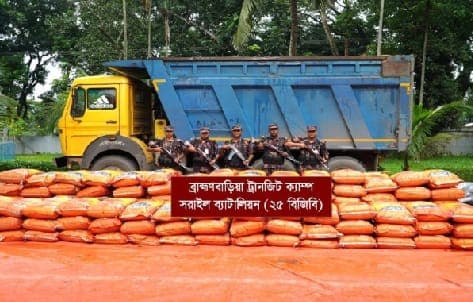 বালুবাহী ট্রাকে ১ কোটি ১৪ লাখ টাকার ভারতীয় জিরা জব্দ, আটক ১