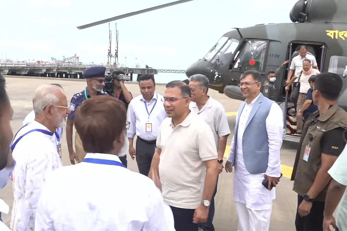 মাতারবাড়ি বন্দর পরিদর্শন ও বন্যাদুর্গতদের ঘর হস্তান্তর: কক্সবাজার ও চট্টগ্রামে প্রধানমন্ত্রী তারেক রহমান