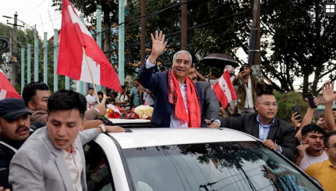 অর্থপাচার মামলা ও পরোয়ানা মাথায় নেপালে ফিরলেন সাবেক প্রধানমন্ত্রী শের বাহাদুর দেউবা