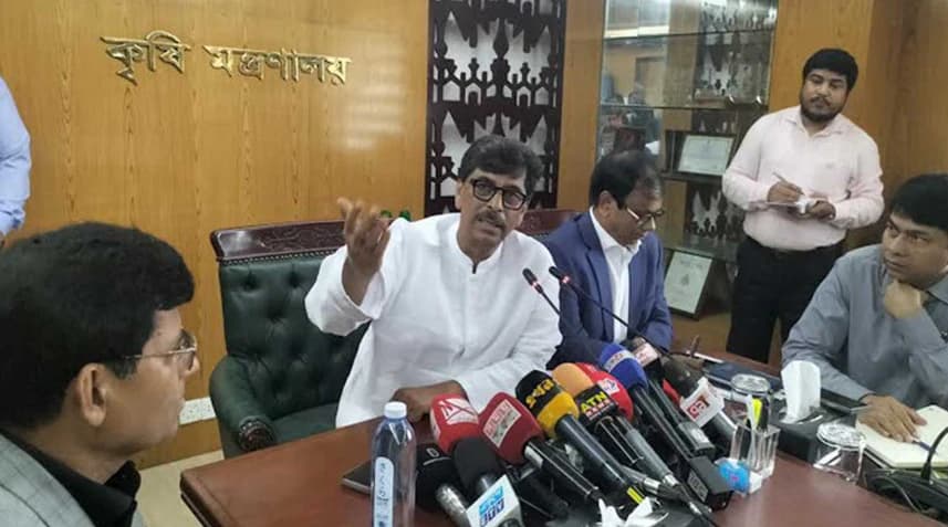 সারের কোনো সংকট নেই, সরকারি গুদাম উপচে পড়ছে: কৃষিমন্ত্রীর দাবি