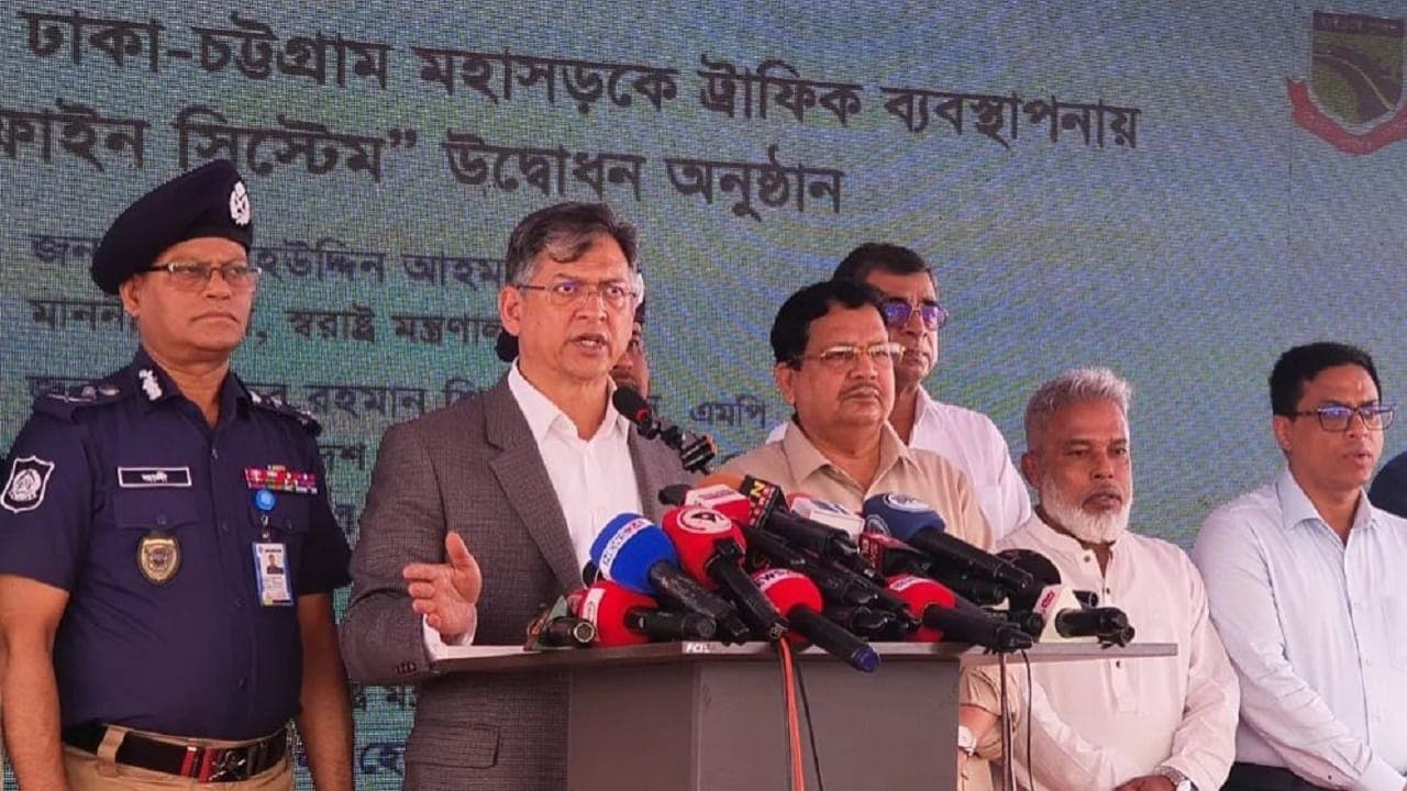 মহাসড়কে কোনো থ্রি-হুইলার চলবে না: স্বরাষ্ট্রমন্ত্রী