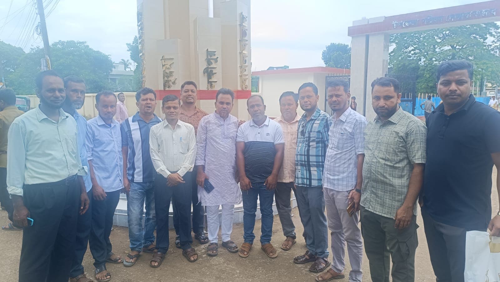 দোয়ারাবাজারের ৭ নং লক্ষ্মীপুর ইউনিয়ন বিএনপির অঙ্গ সহযোগী সংগঠনের ও সাধারণ জনগণের সমর্থন প্রত্যাশী চেয়ারম্যান প্রার্থী মোঃ ফরাস উদ্দিন