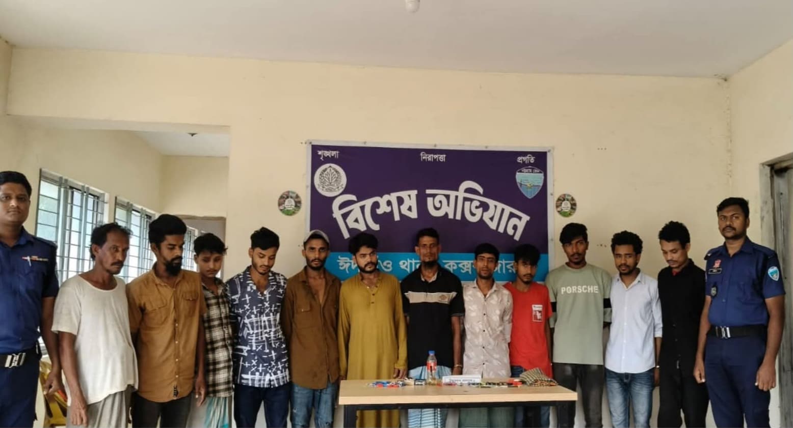 ঈদগাঁওয়ে পুলিশের পৃথক অভিযান: ইয়াবাসহ ১২ মাদকসেবী আটক