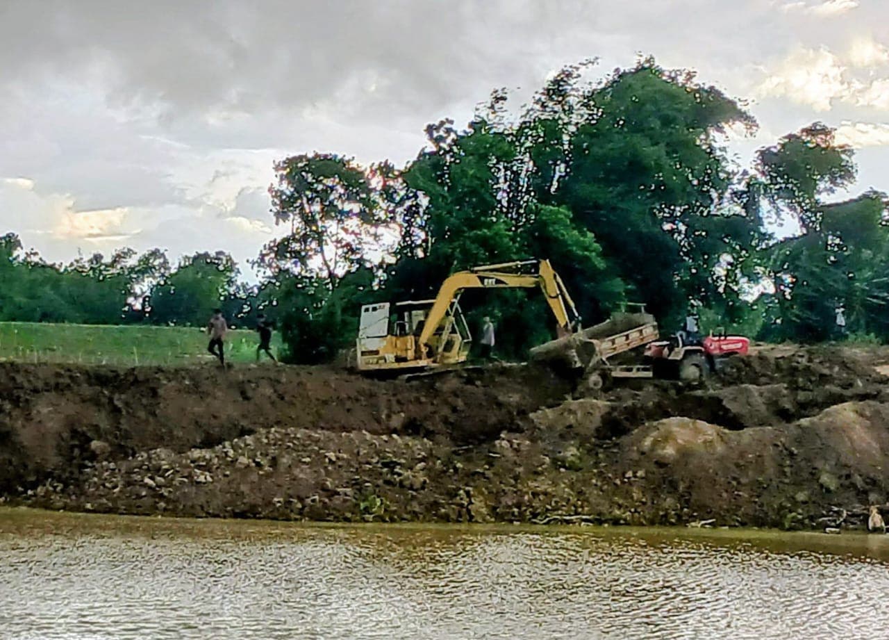 হবিগঞ্জে খোয়াই নদীর বাঁধে ফের ভাঙন, পানিবন্দী ৩০ গ্রামের মানুষ