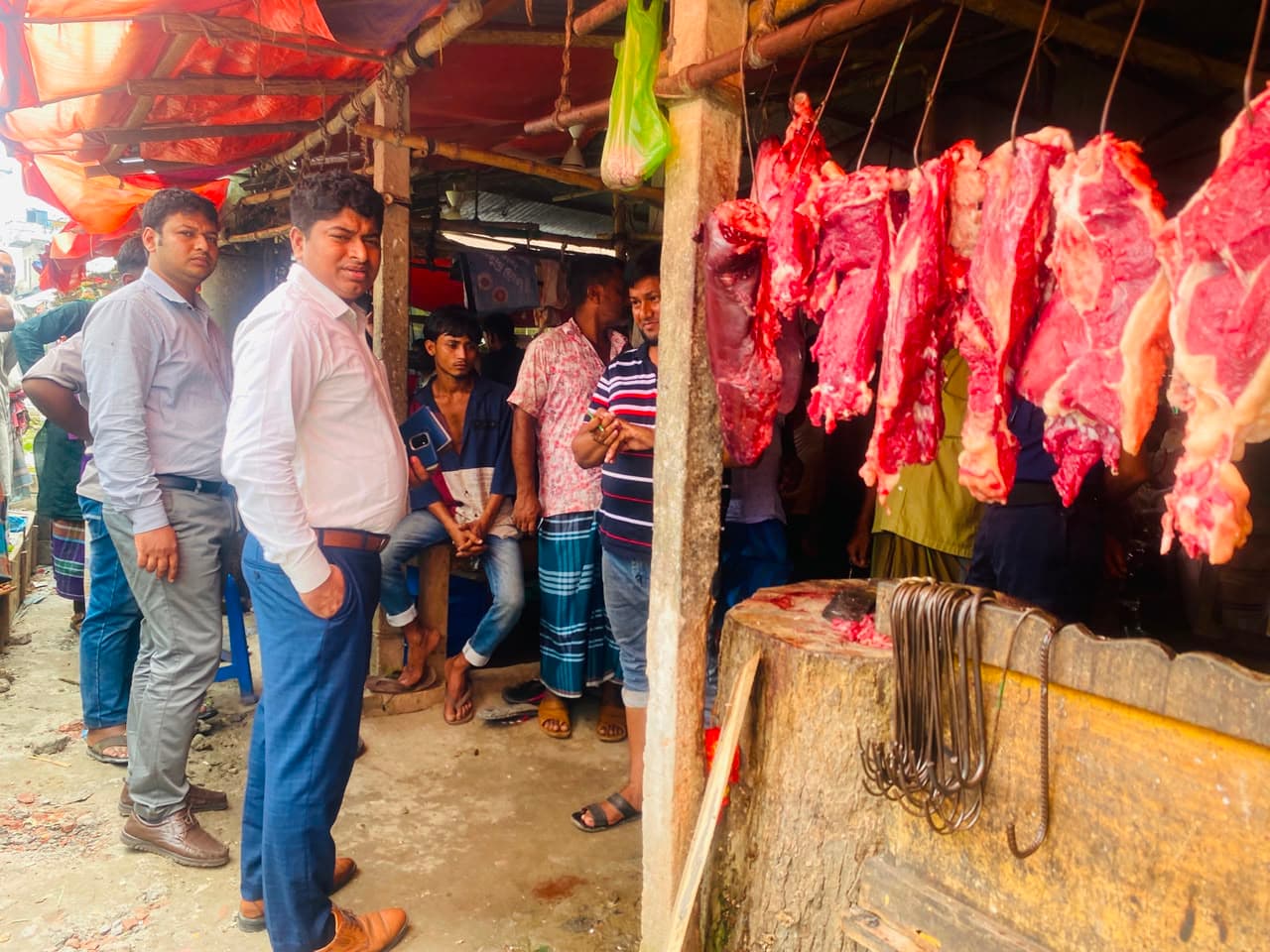 কালীগঞ্জে ভ্রাম্যমান আদালতে মাংস ব্যবসায়ীকে অর্থদন্ড