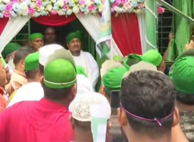 পাবনায় যথাযথ মর্যাদায় ঈদে মিলাদুন্নবী (সা:) পালিত