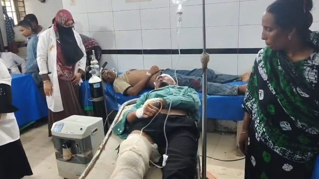 বাবার কাছে বায়না ধরে কেনা নতুন বাইক, তিনদিন পরেই মর্মান্তিক মৃত্যু কিশোর ও বন্ধুর