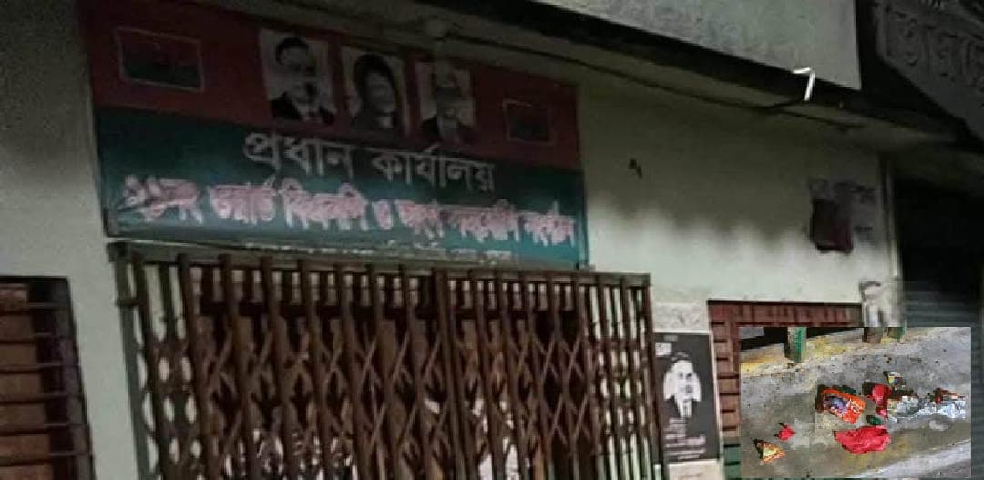 খুলনায় বিএনপি কার্যালয়ের সামনে ককটেল বিস্ফোরণ, দুষ্কৃতীদের ধরতে পুলিশের অভিযান শুরু