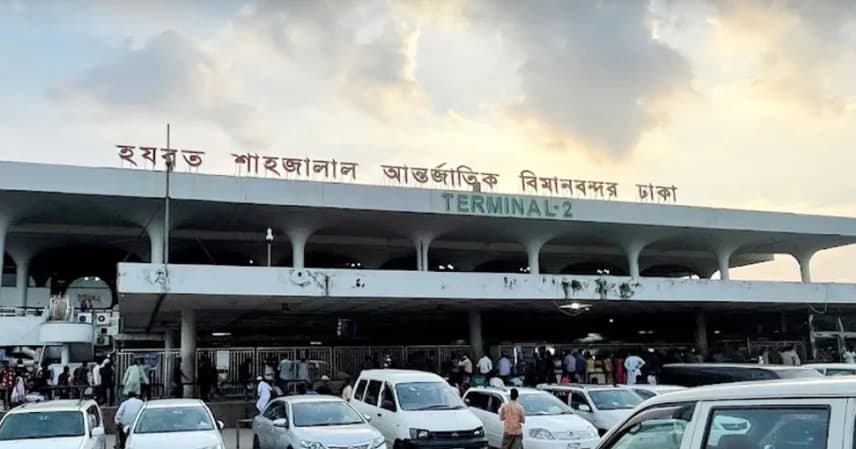 উড্ডয়নের পর খুলে পড়ল চাকা, আধা ঘণ্টা রানওয়ে বন্ধ রেখে ঢাকায় জরুরি অবতরণ