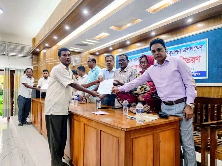 পীরগঞ্জে সারদীয় দুর্গাপূজা উপলক্ষ্যে চালের ডিও বিতরণ ও আলোচনা সভা অনুষ্ঠিত