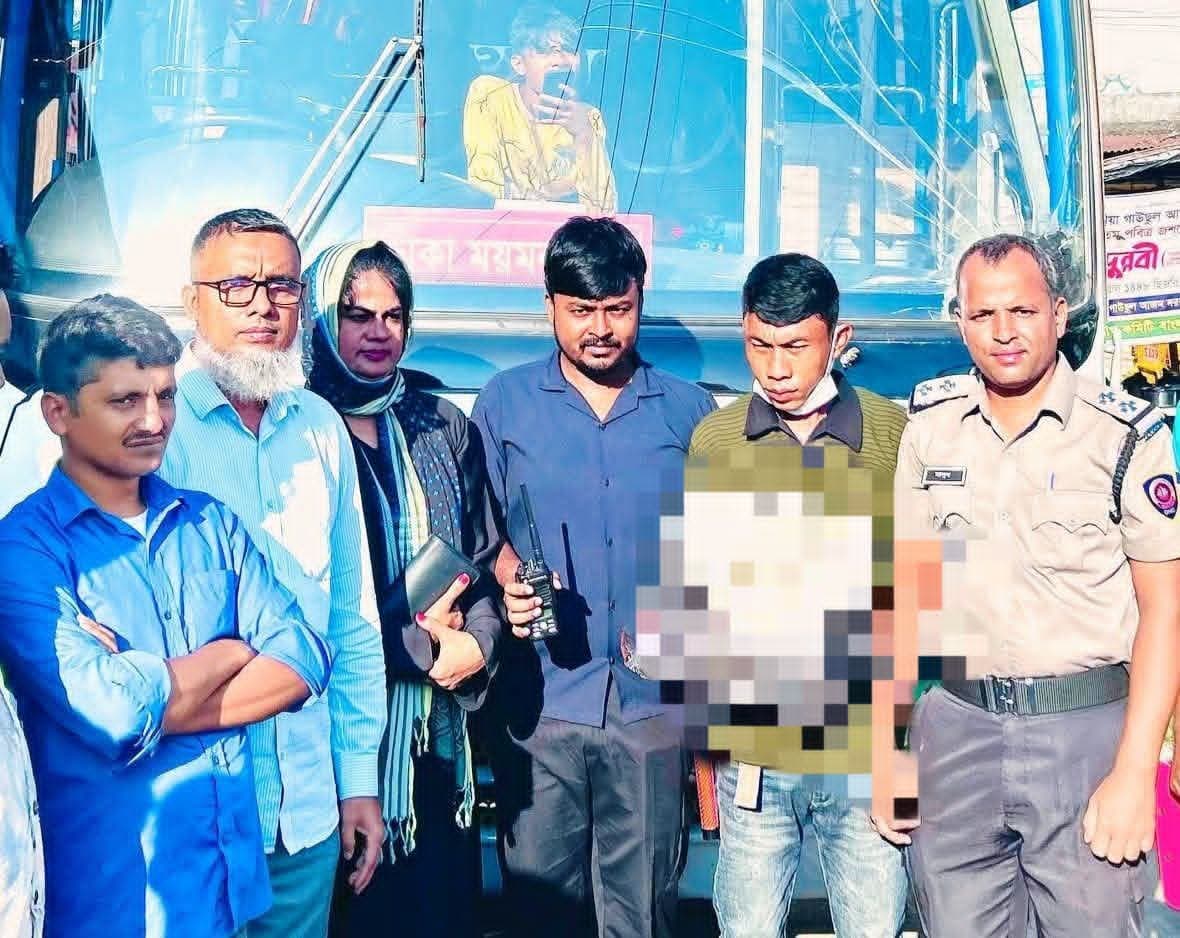 শপিং ব্যাগে ৫০৪০ ইয়াবা! ময়মনসিংহে ধরা আন্তঃজেলা মাদক কারবারি